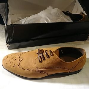 Boohoo Tan shoes sz 10